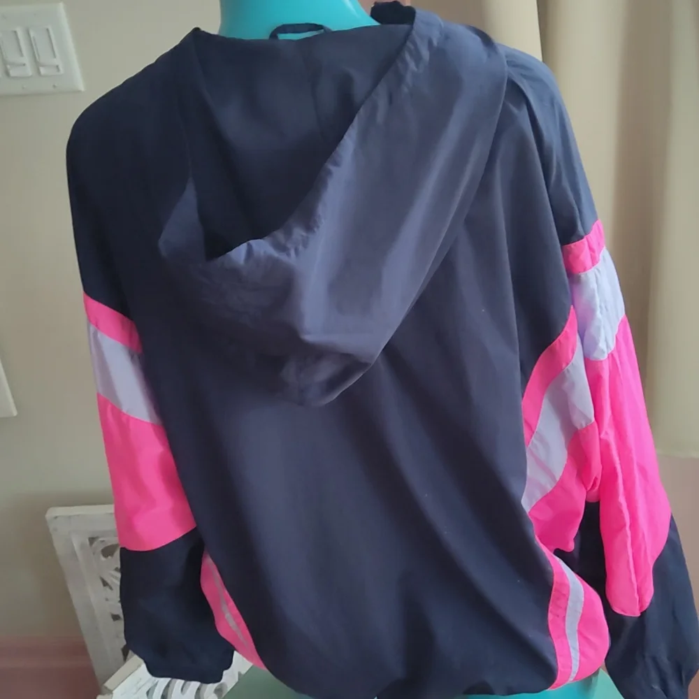 Retro Style Jacket - Picture 2 of 4